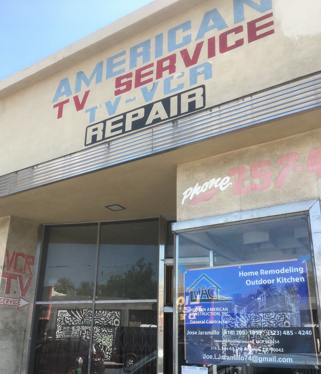 Former American TV store on York.JPG